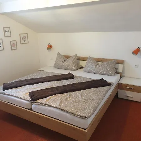 Apartment Ferienwohnung Floesserstube Bichel